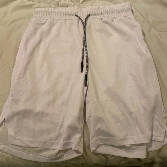 Shore with liner and pocket - Picture 1 of 4